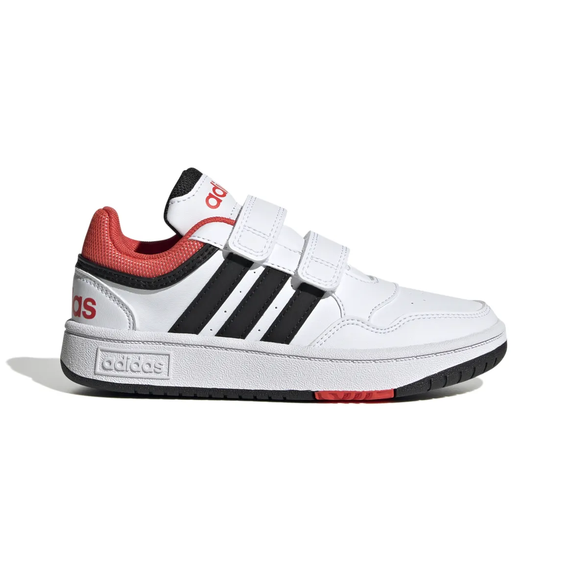 Modello kids ispirato agli iconici look da basket.